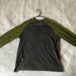 Worn Once Large George Long Sleeve shirt